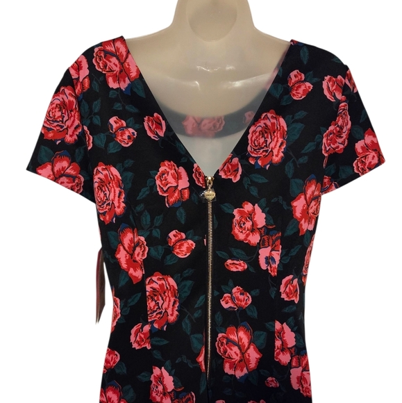 NWT Betsey Johnson Full Bloom Floral Print Scuba Knit Cocktail Dress Women's 8 - Picture 5 of 9